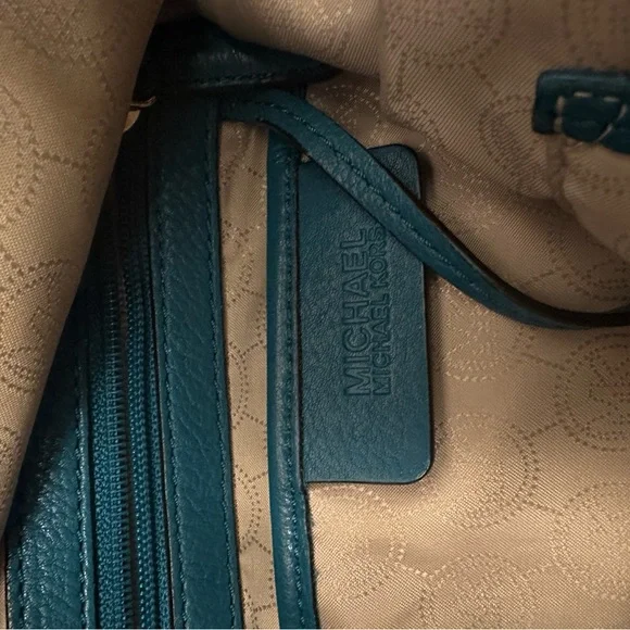 Michael Kors Blue Leather Shoulder Bag - Picture 4 of 5